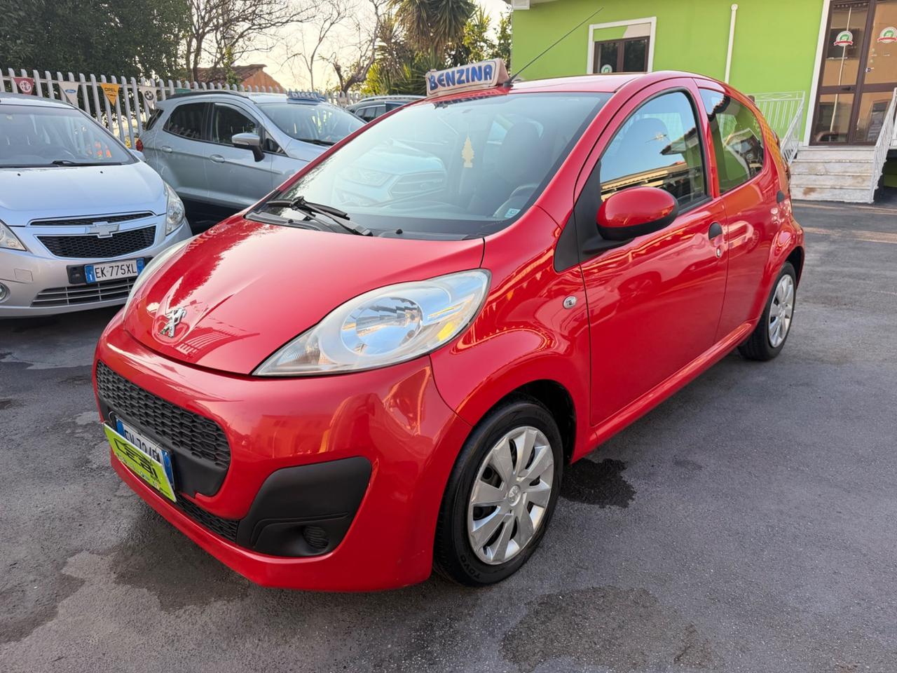 Peugeot 107 1.0 68CV 5p. SUPERGA 2014