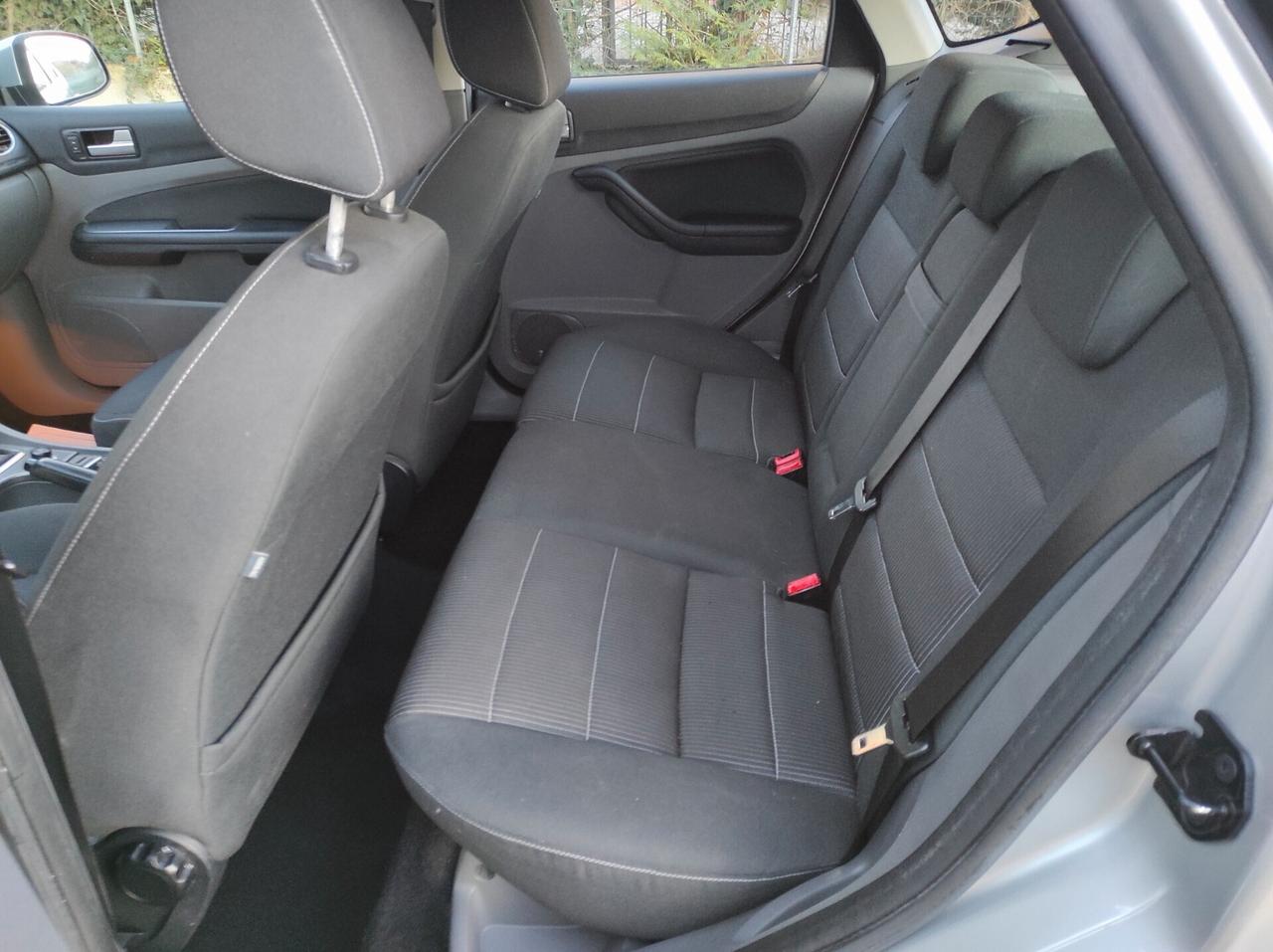 Ford Focus 2.0 Titanium GPL