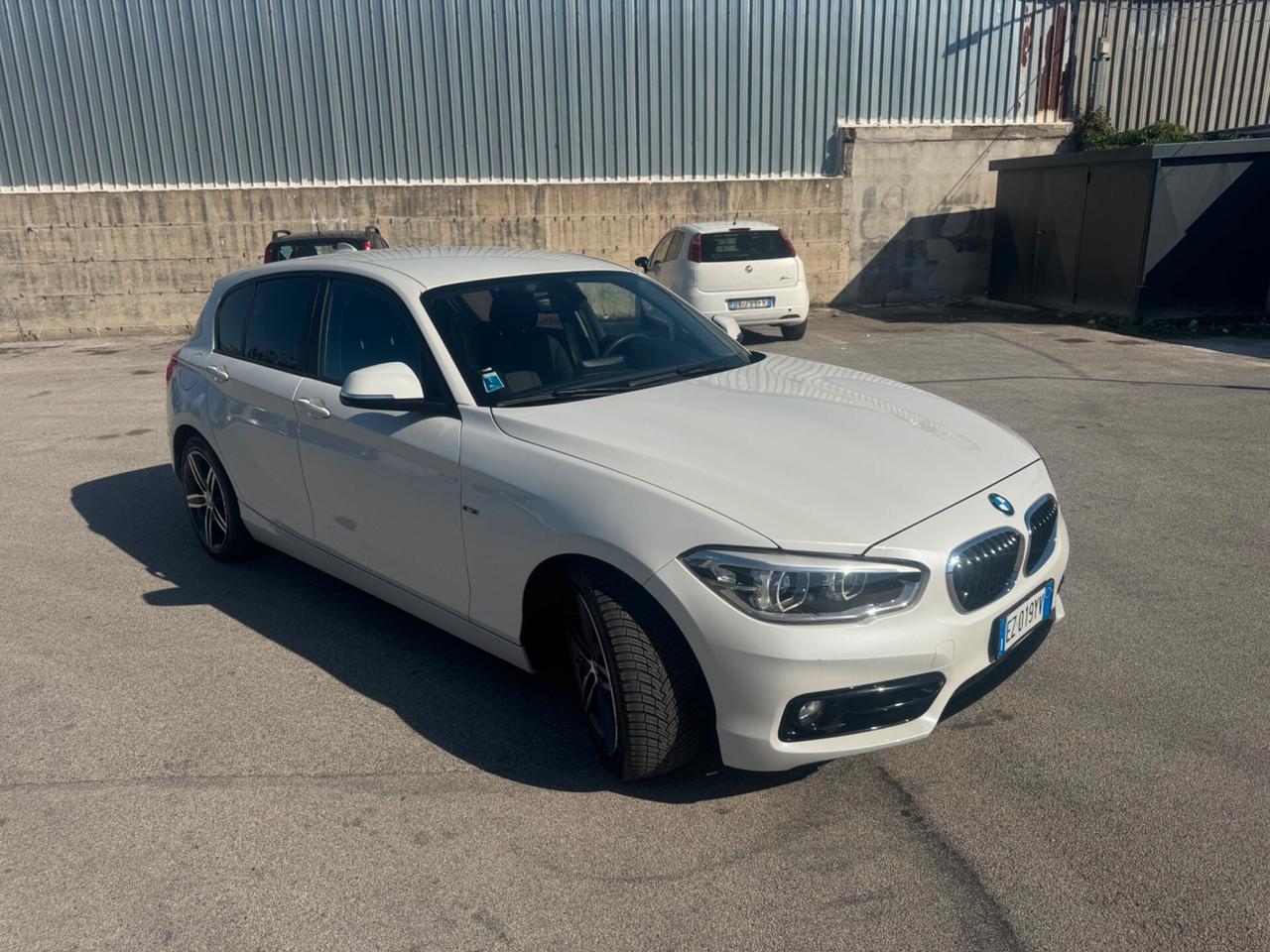 Bmw 118d 5p. Sport Automatico