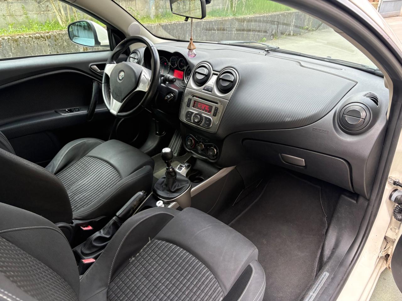 Alfa Romeo MiTo 1.4 78 CV Distinctive Sport Pack