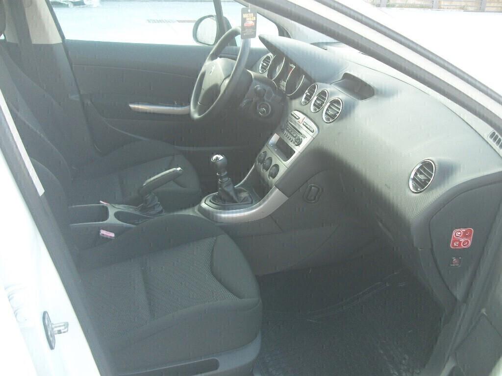 Peugeot 308 1.6 8V e-HDi 112CV Stop&Start SW Active