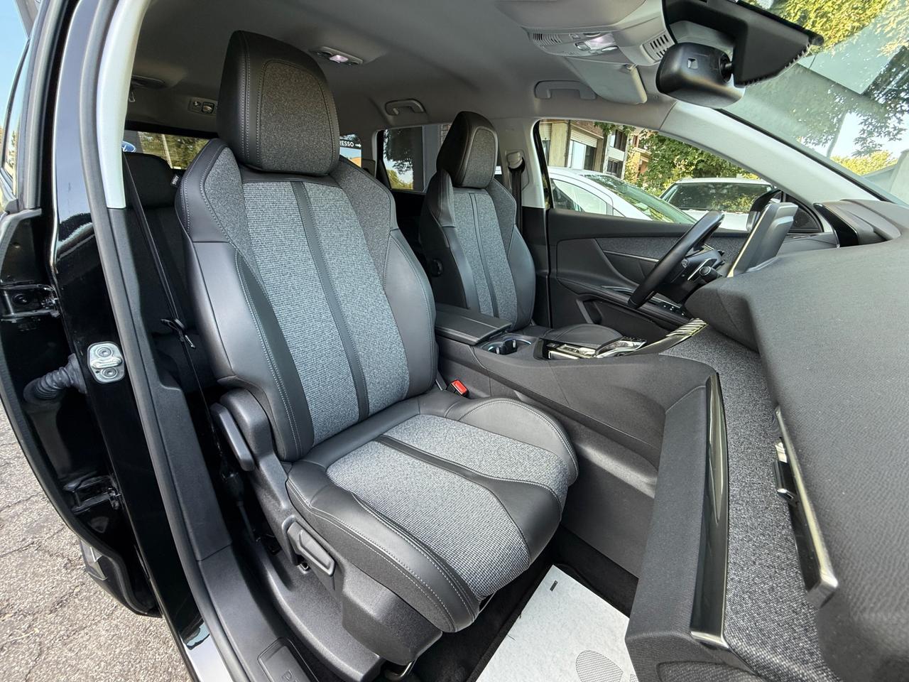 Peugeot 5008 BlueHDi 130 S&S EAT8 Allure