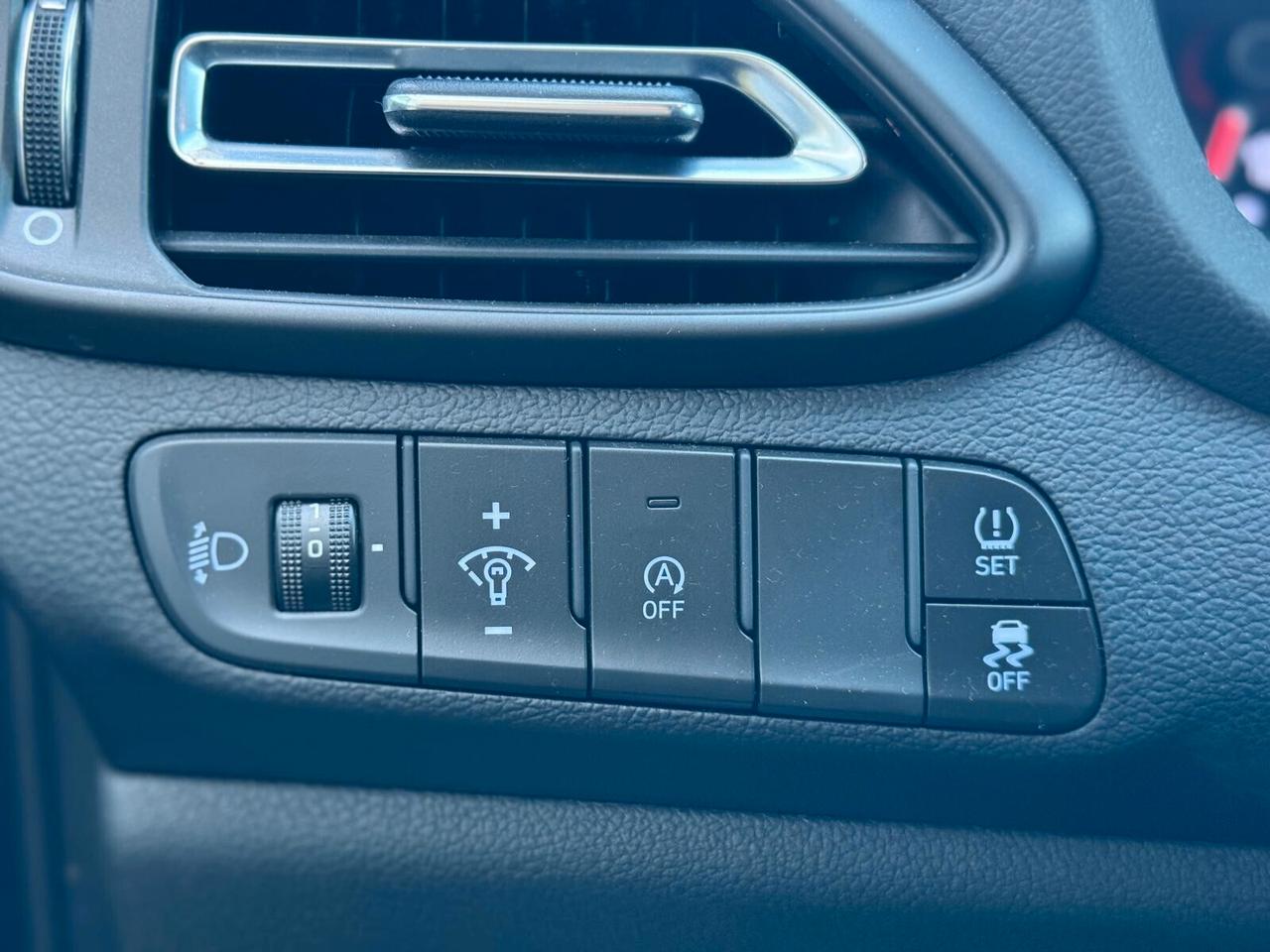 Hyundai i30 1.0 T-GDI iMT 48V 5 porte Prime