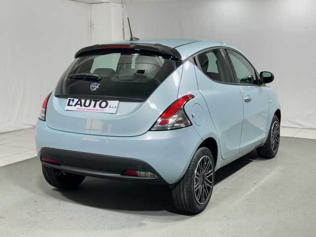 Lancia Ypsilon 1.0 FireFly 5 porte S&S Hybrid Oro 5 posti