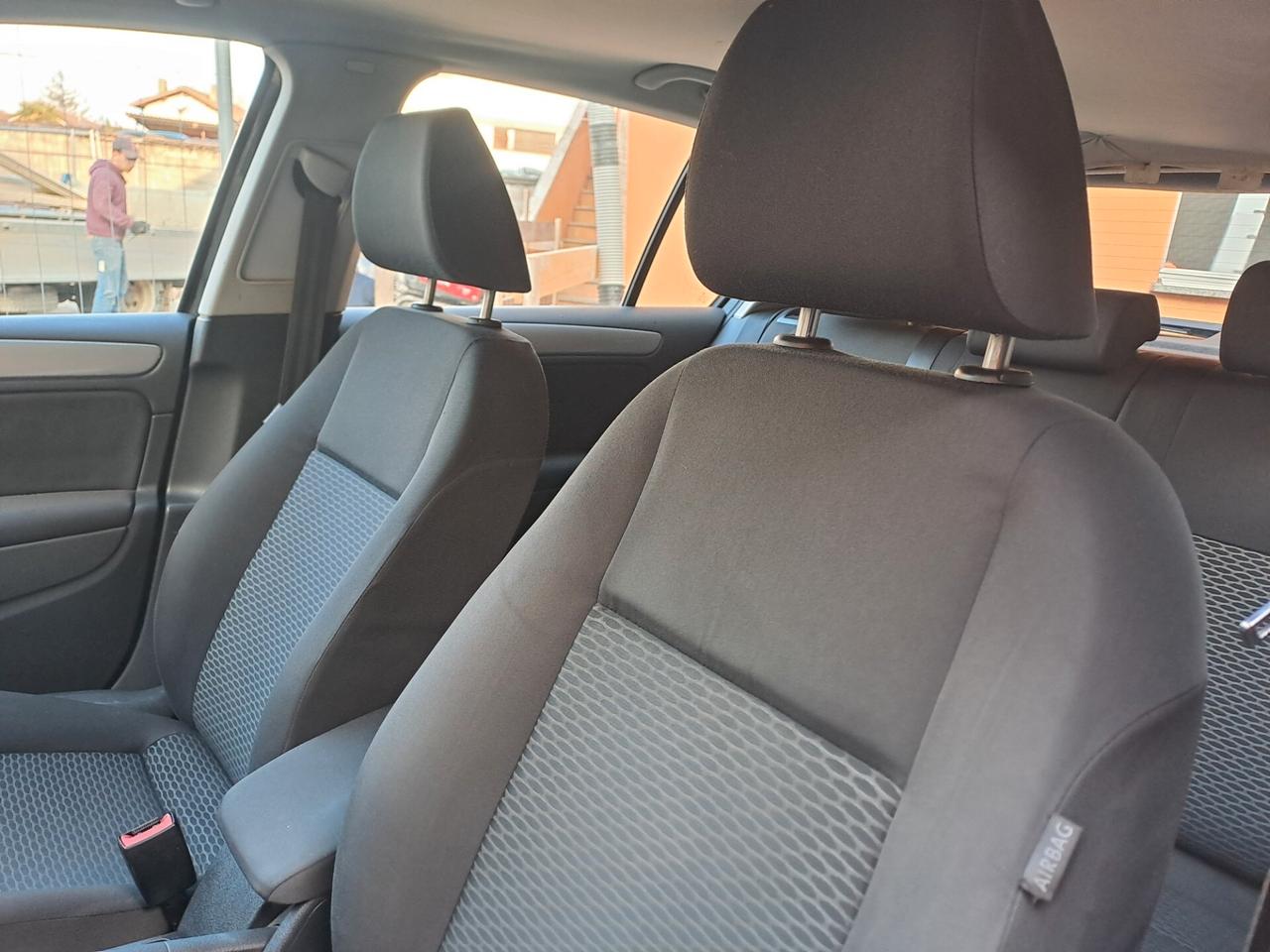 VW GOLF 1.2 BENZINA *OK NEOPATENTATI*