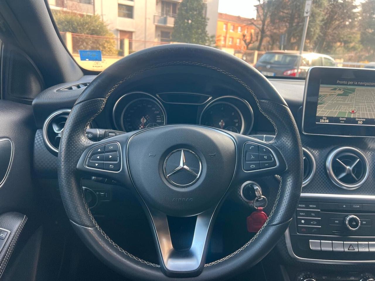 MB CLASSE A 180D AUTOM PREMIUM NEOP UNIPROP