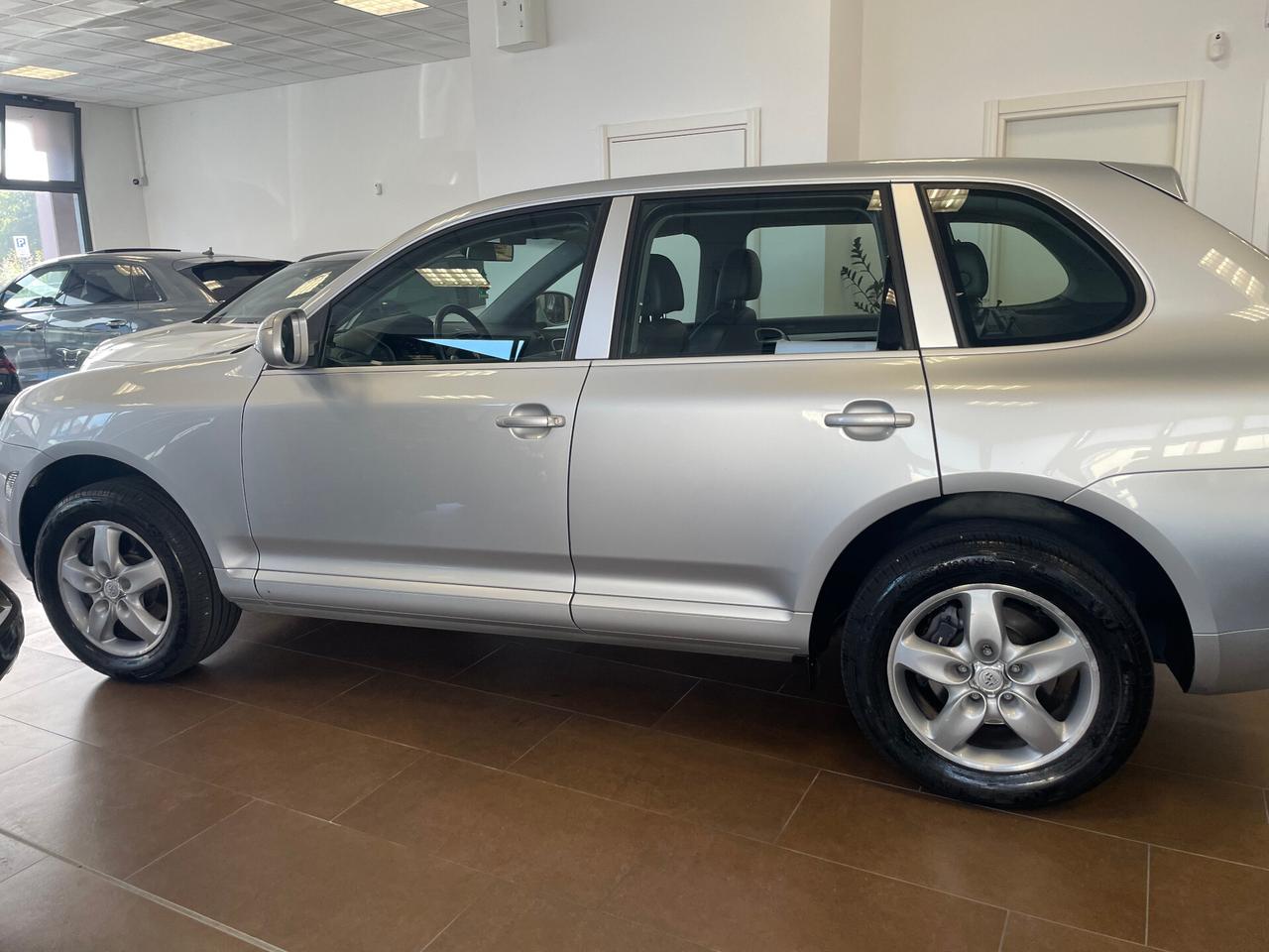 Porsche Cayenne 3.2 S V6 cat