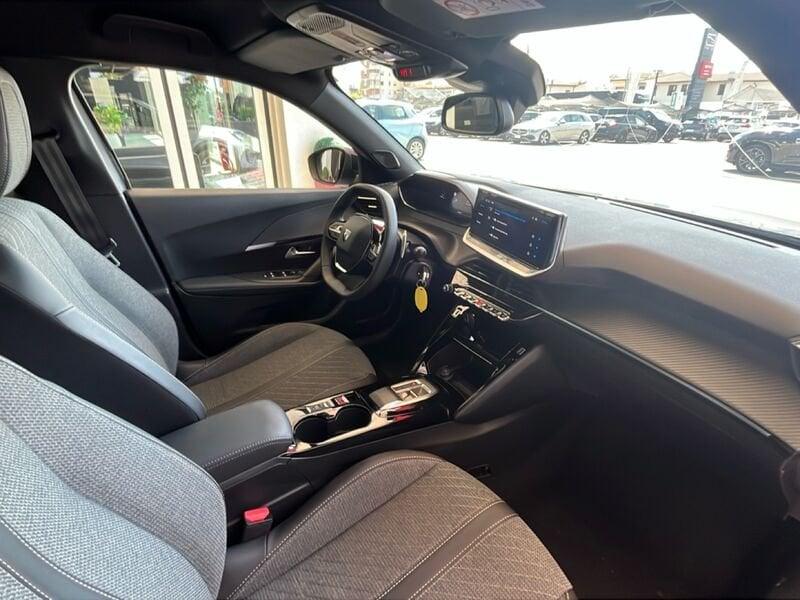 Peugeot 2008 Hybrid 145cv e-DCS6 Allure auto