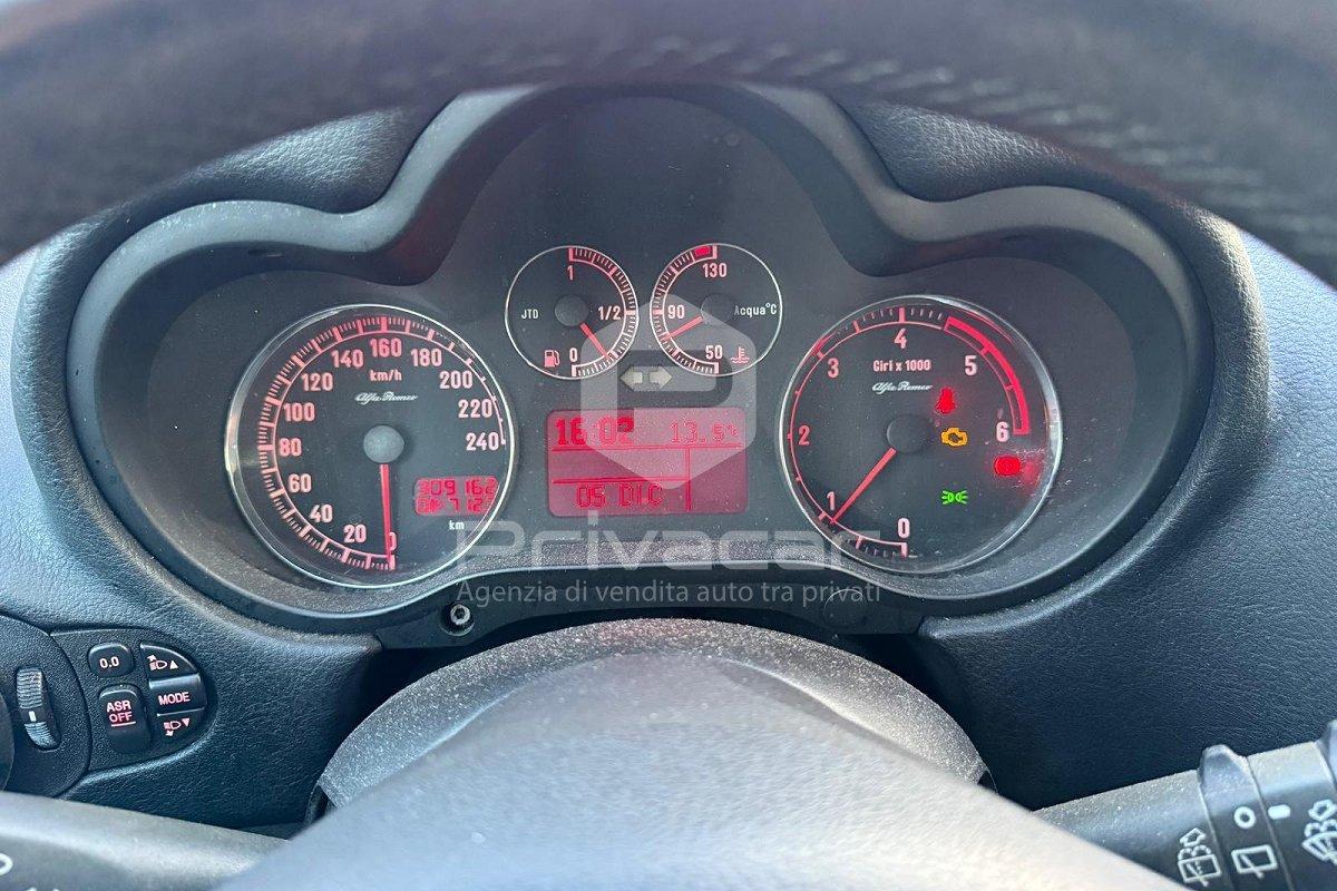 ALFA ROMEO 147 1.9 JTD (120) 5 porte Distinctive