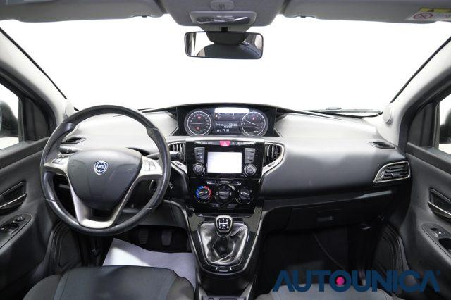 LANCIA Ypsilon 1.2 69 CV 5 PORTE S&S GOLD NEOPATENTATI