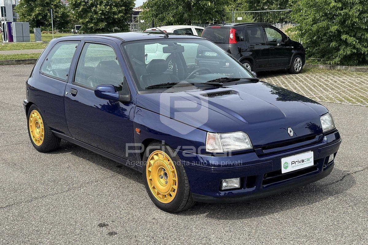 RENAULT Clio 1.8i 16V cat