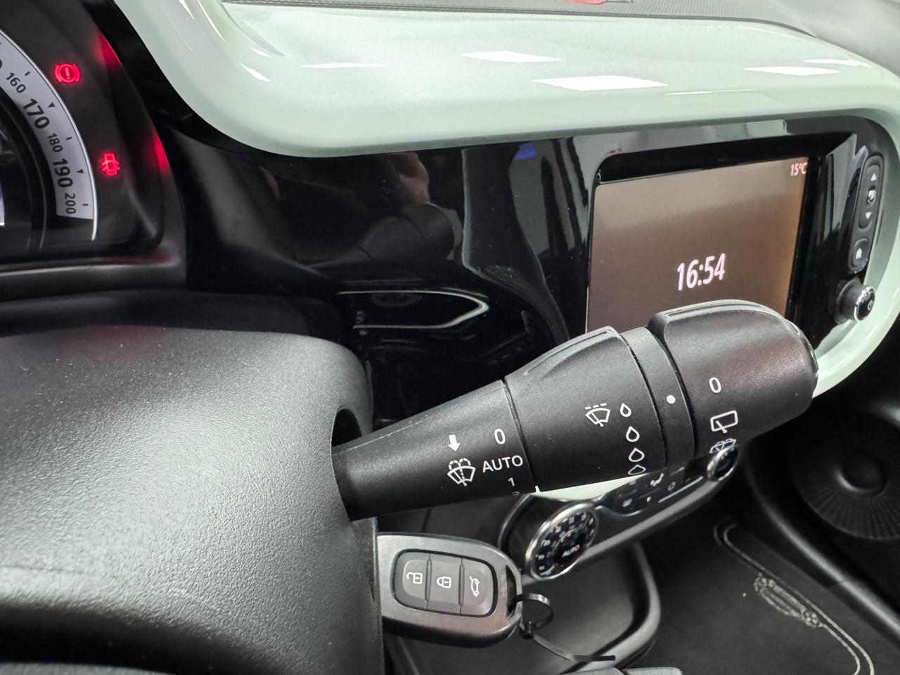 Renault Twingo TCe 90 CV Energy La Parisienne