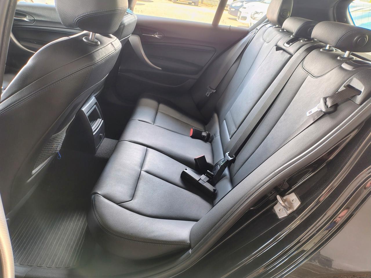 Bmw 118 118d 5p. Msport