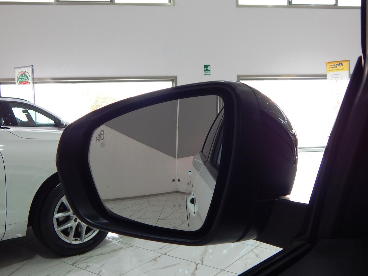 Peugeot 5008 1.5 bluehdi Allure EAT8 S&S NAVI-PELLE-PARK-RADAR-LED