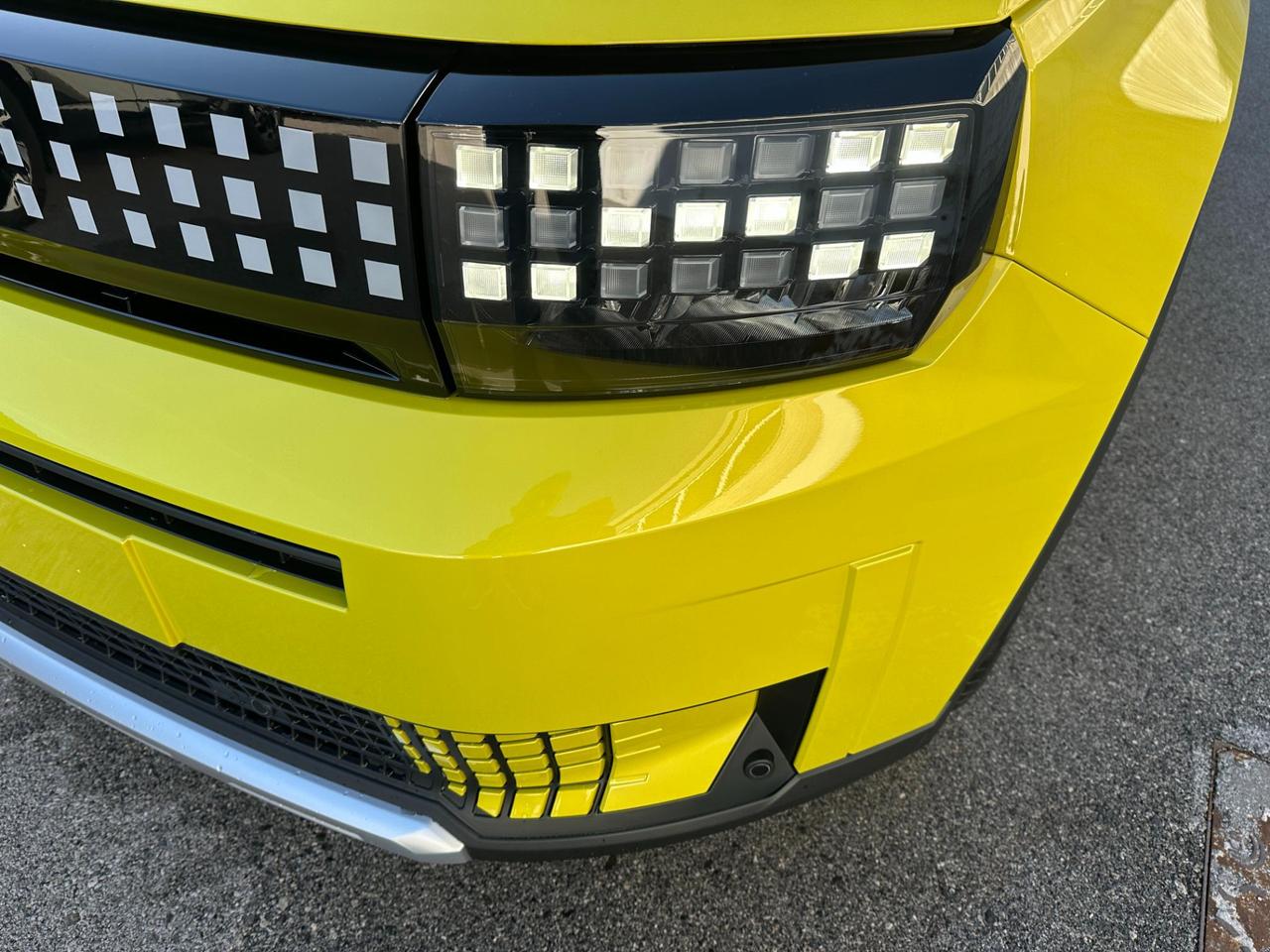 Fiat Grande Panda 1.2 hybrid La Prima 110cv edct