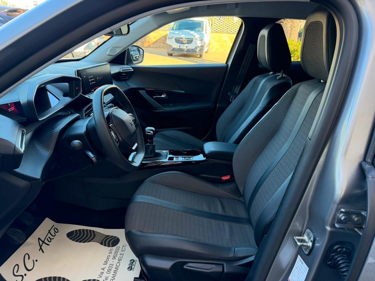 Peugeot 2008 BlueHDi 110 S&S Allure Pack