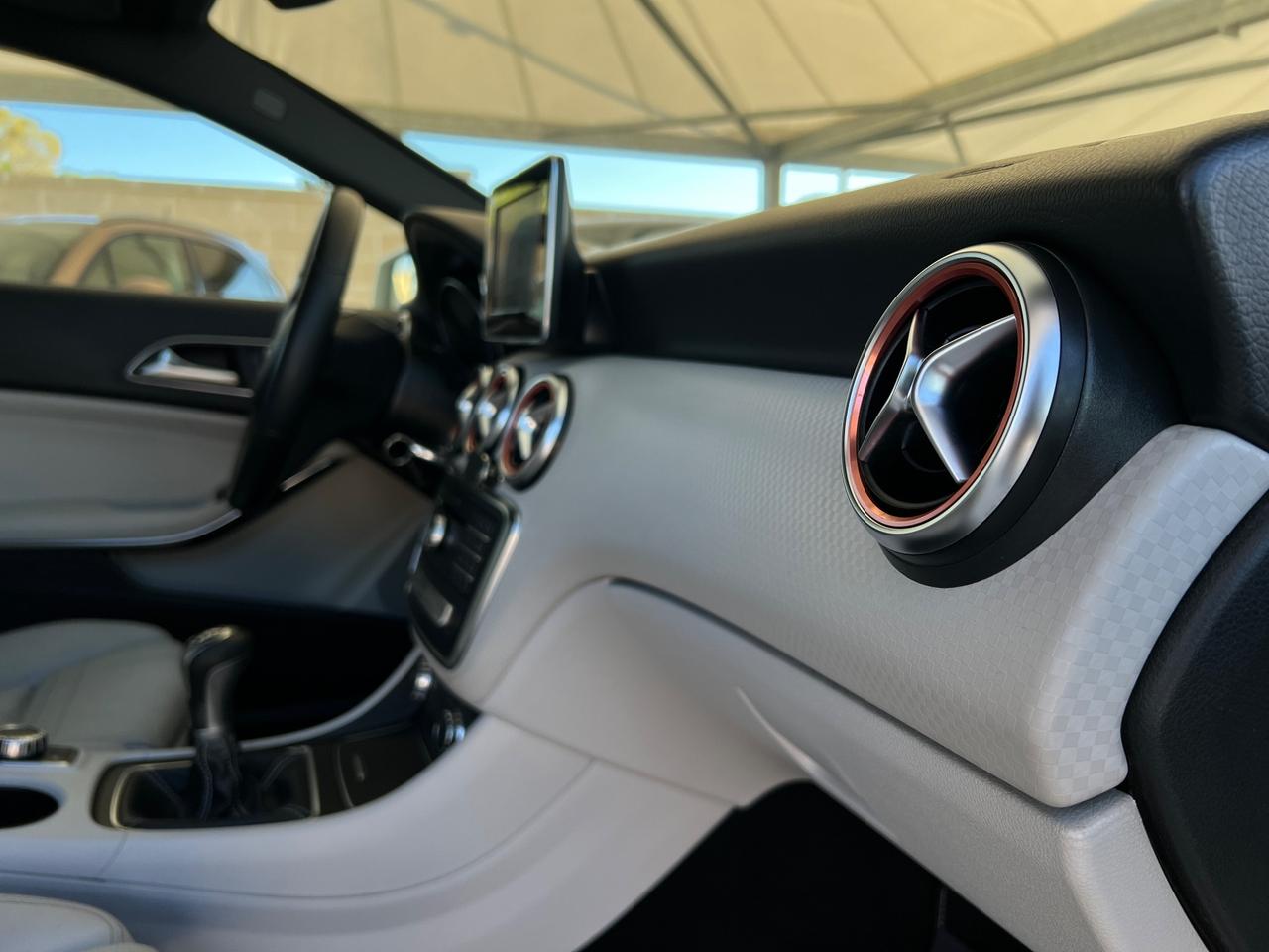 Mercedes-benz A 180 D 110 Cv Urban Style CRYSTAL GREY