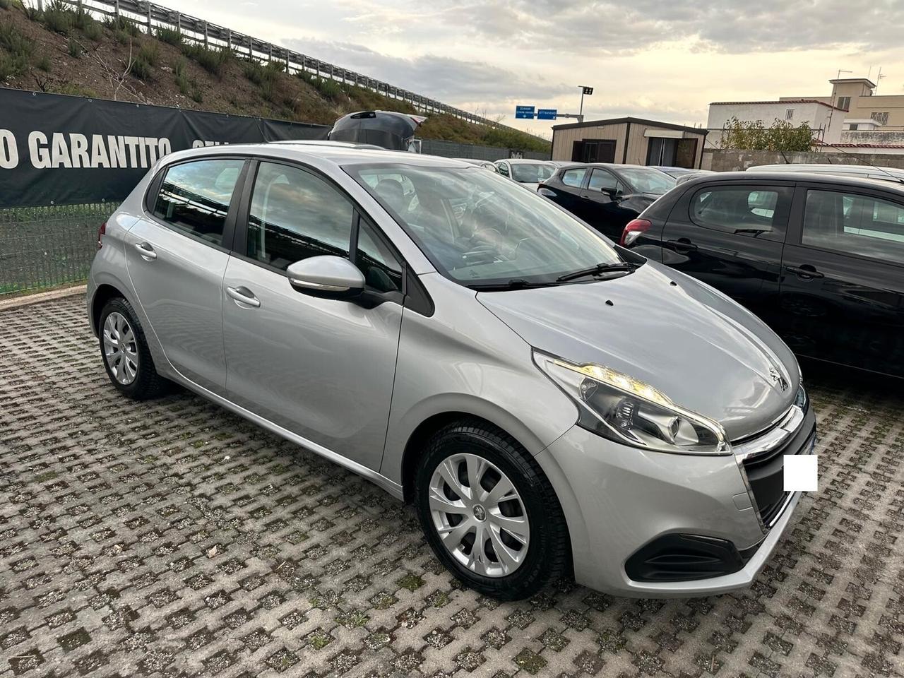 Peugeot 208 BlueHDi 75 5 porte Allure-09/2018