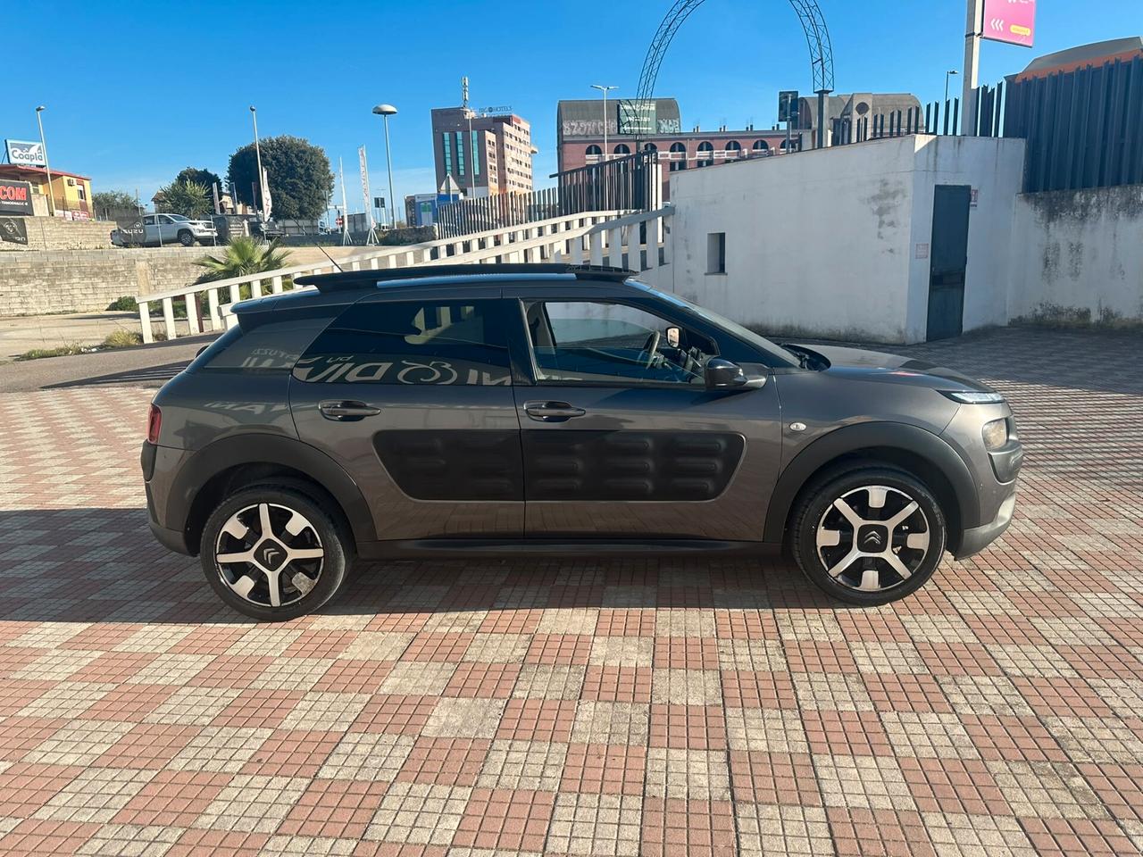 Citroën C4 Cactus Shine 2017 – Comandi disabilità