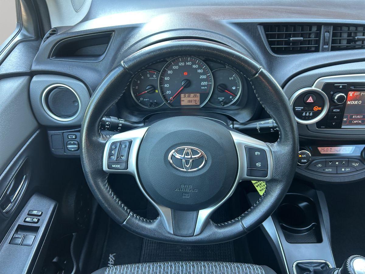 TOYOTA - Yaris - 1.4 D-4D 5p. Lounge