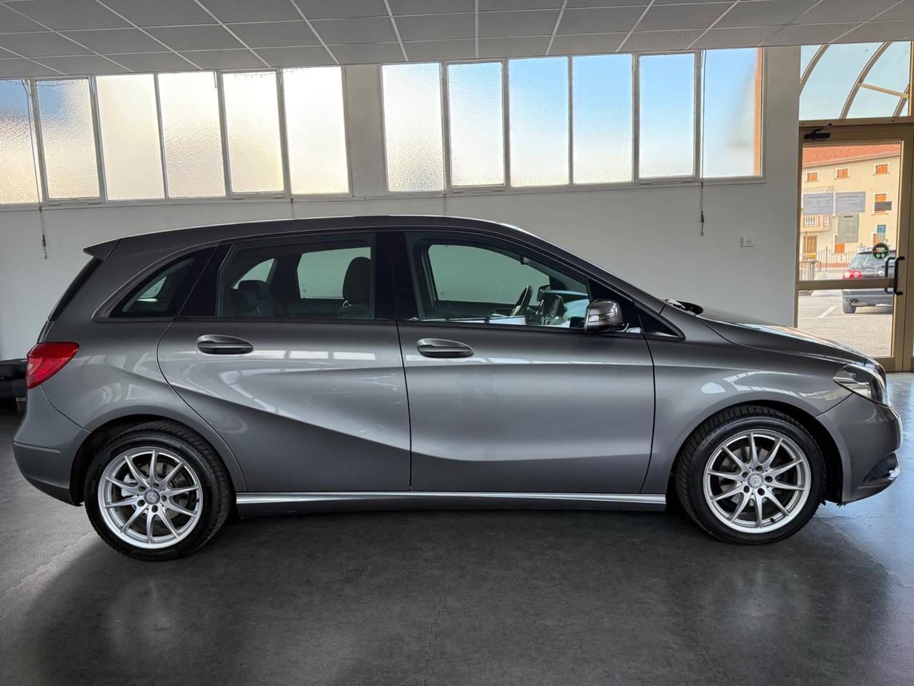 Mercedes-benz B 180 CDI BlueEFFICIENCY Premium MOTORE MERCEDES