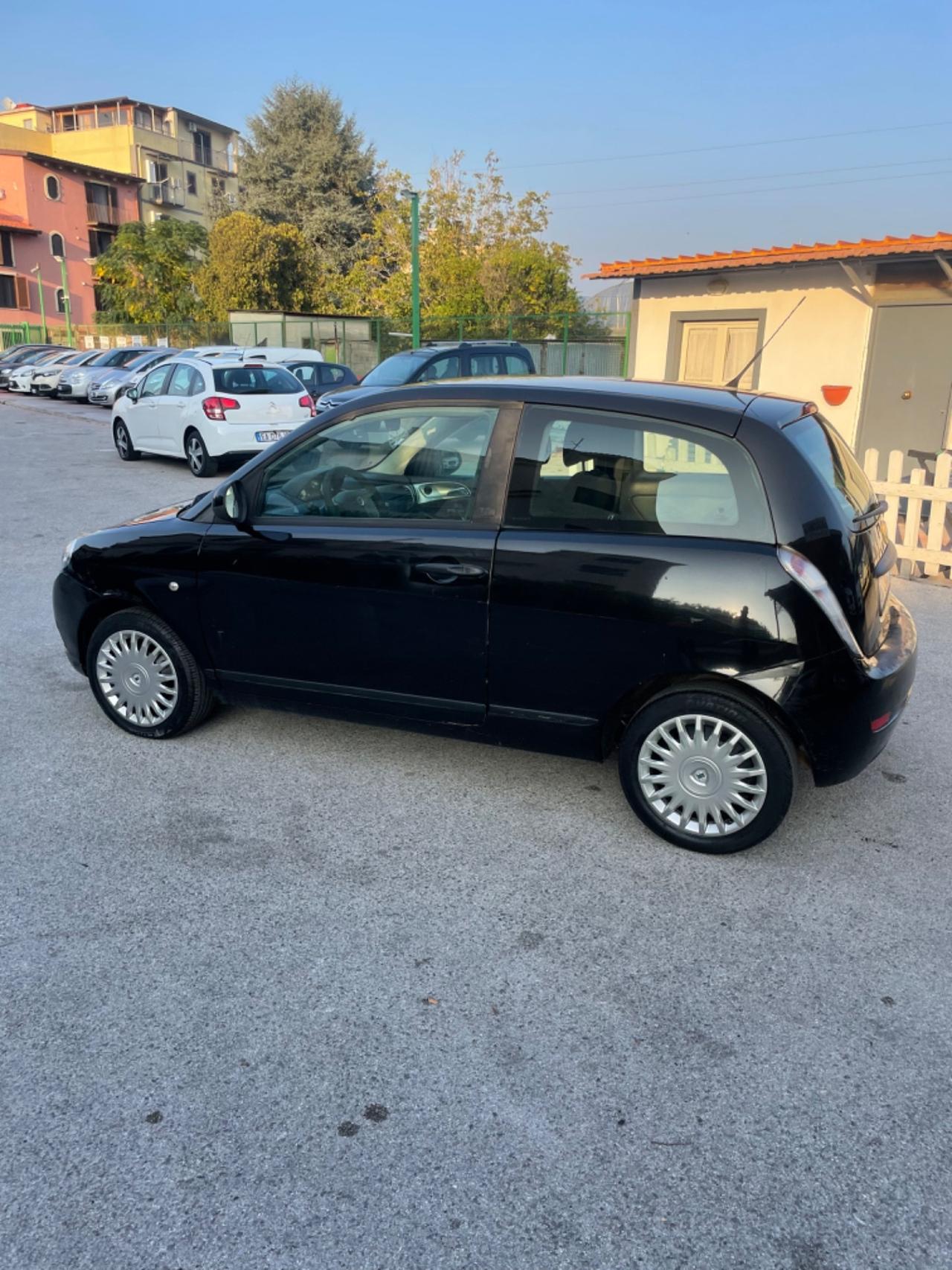 Lancia Ypsilon 1.2 69 CV Diva