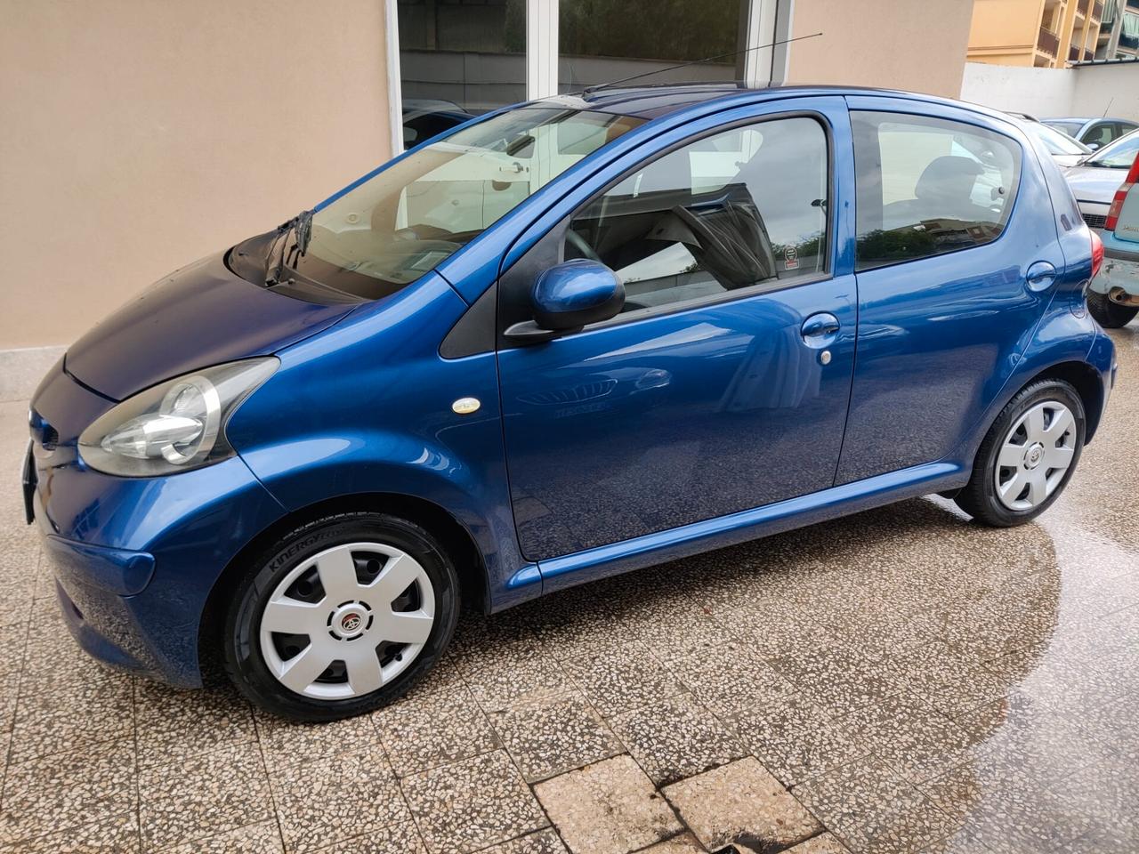 Toyota Aygo 1.0 Benzina 5 porte AUTOMATICA