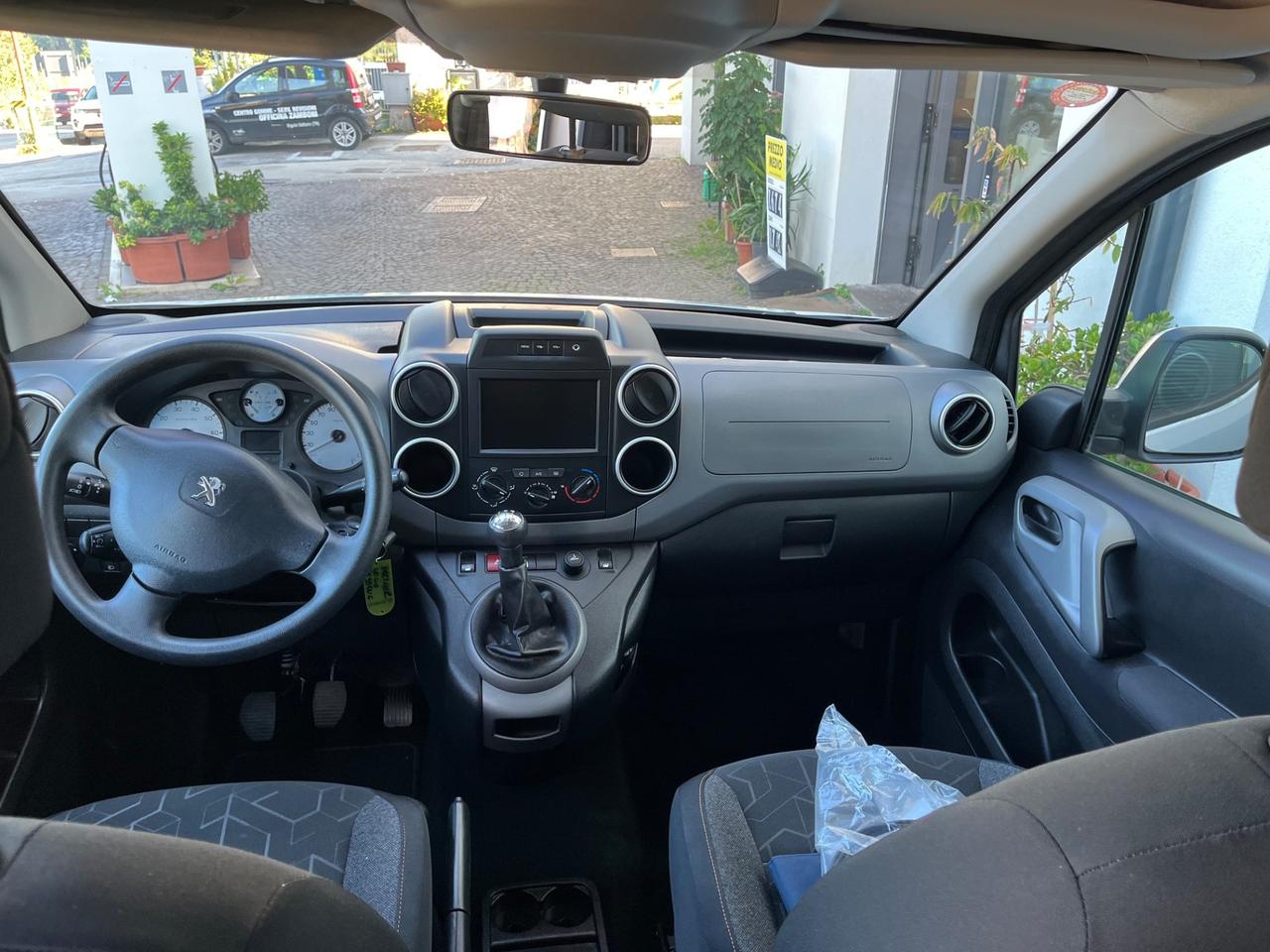 Peugeot Partner Tepee BlueHDi 100 Active