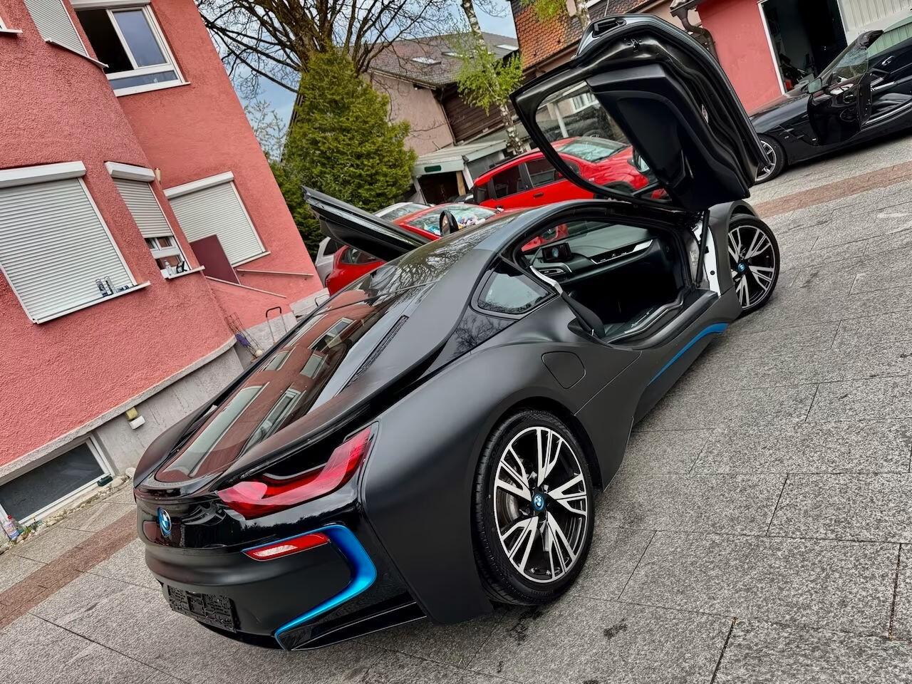 Bmw i8 Coupé xDrive *Display Key*HUD*360°*20 pollici