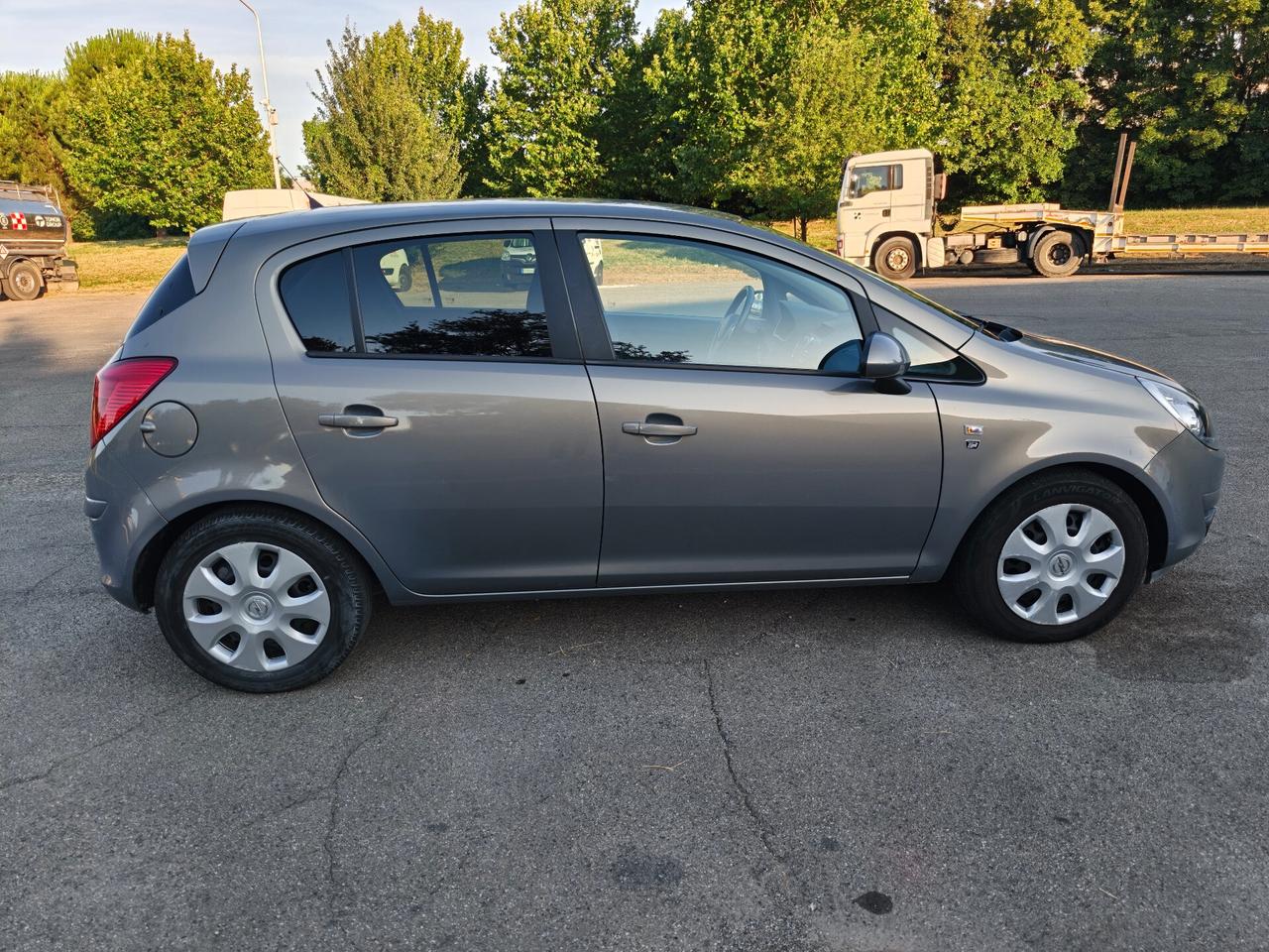 Opel Corsa 1.3 CDTI 75CV