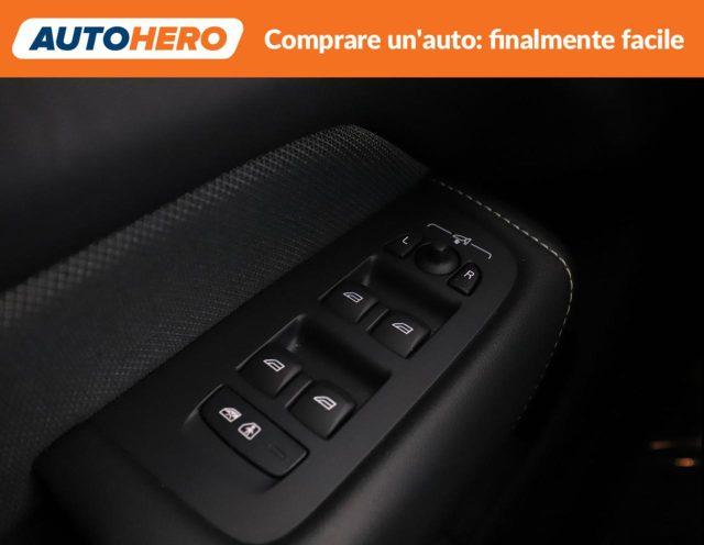 VOLVO XC60 B4 automatico Plus Dark
