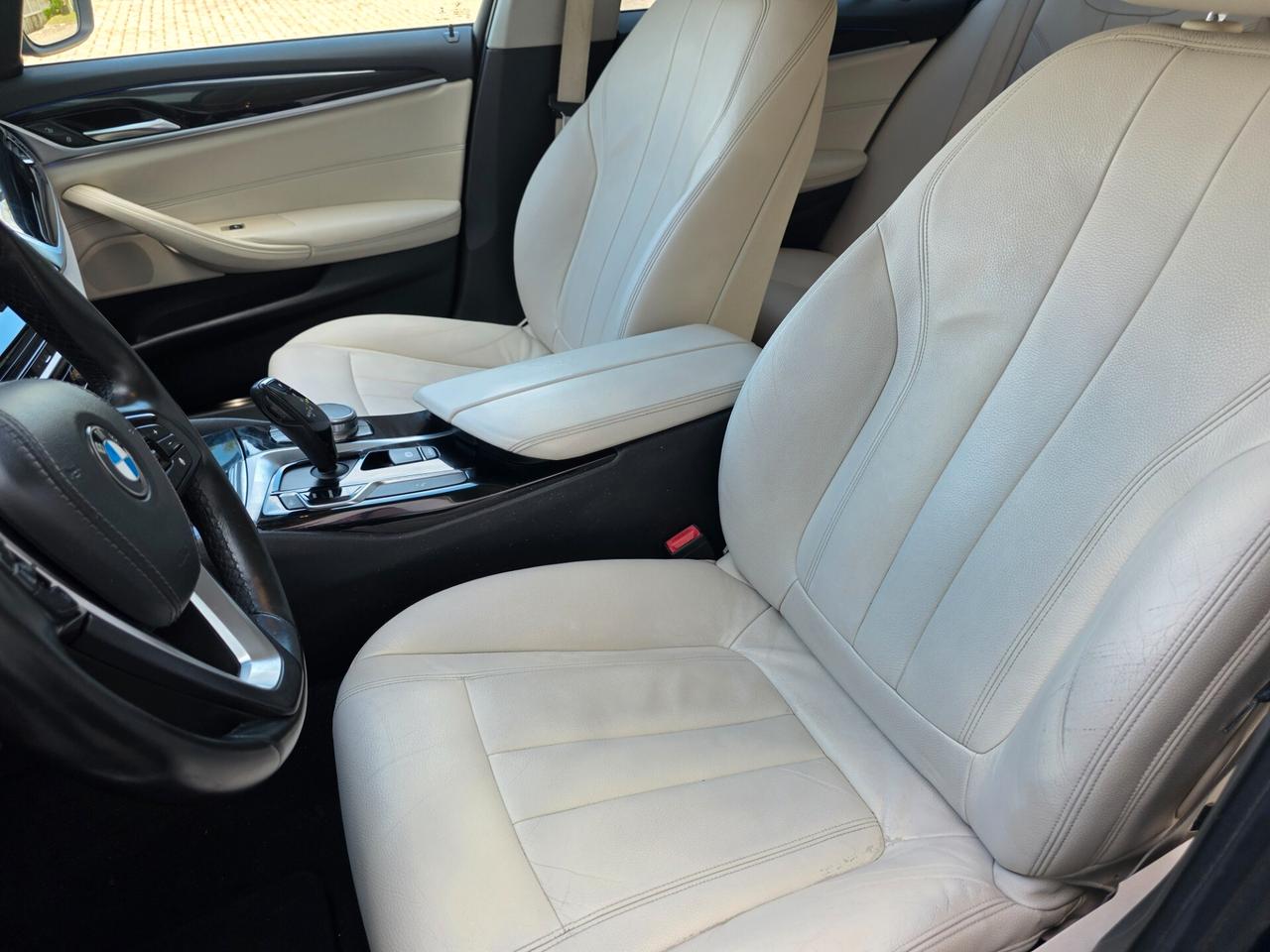 Bmw 520 520d xDrive Touring Luxury
