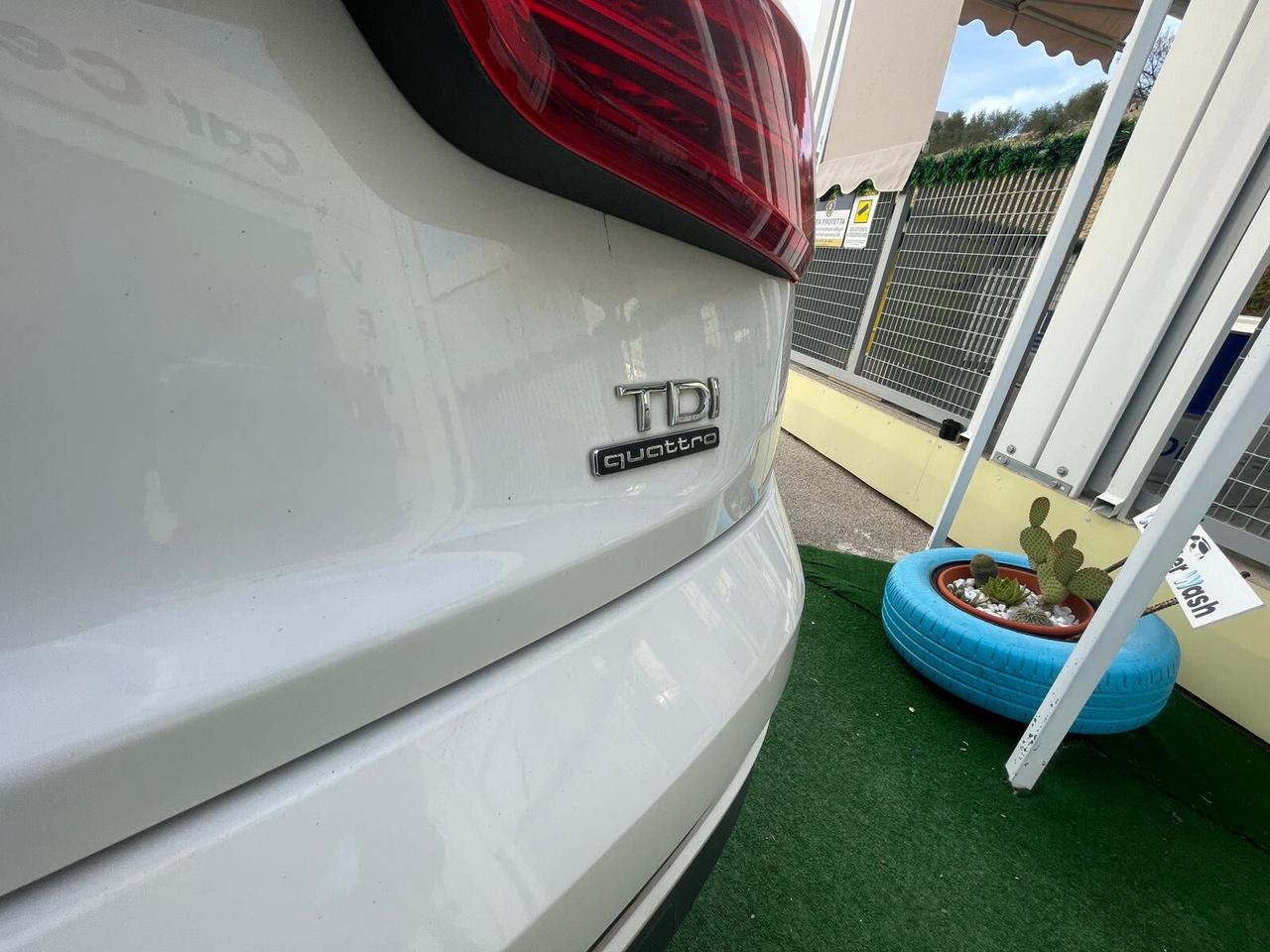 Audi Q3 2.0 TDI 150 CV Business