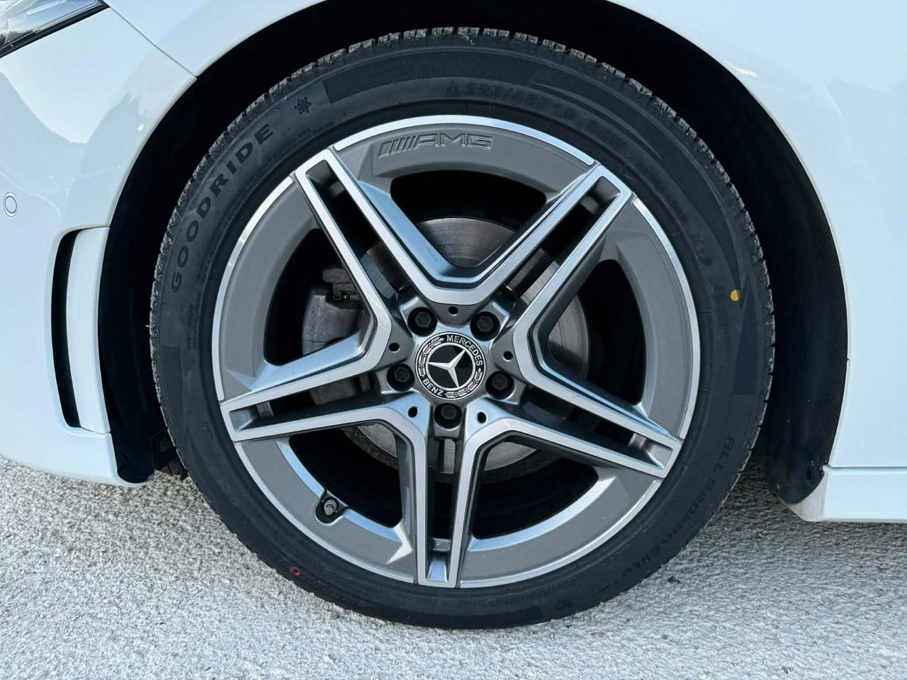 Mercedes-benz A 180 MERCEDES Premium AMG 2.0 116 CV