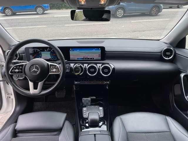 Mercedes-Benz CLA 180 Shooting Brake d Sport auto Doppio Display