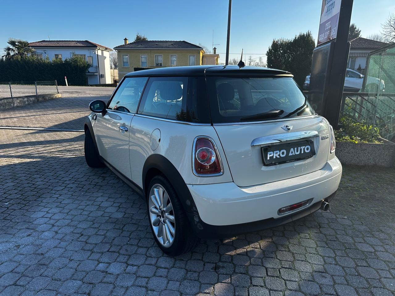 Mini 1.6 16V Cooper 132000 KM
