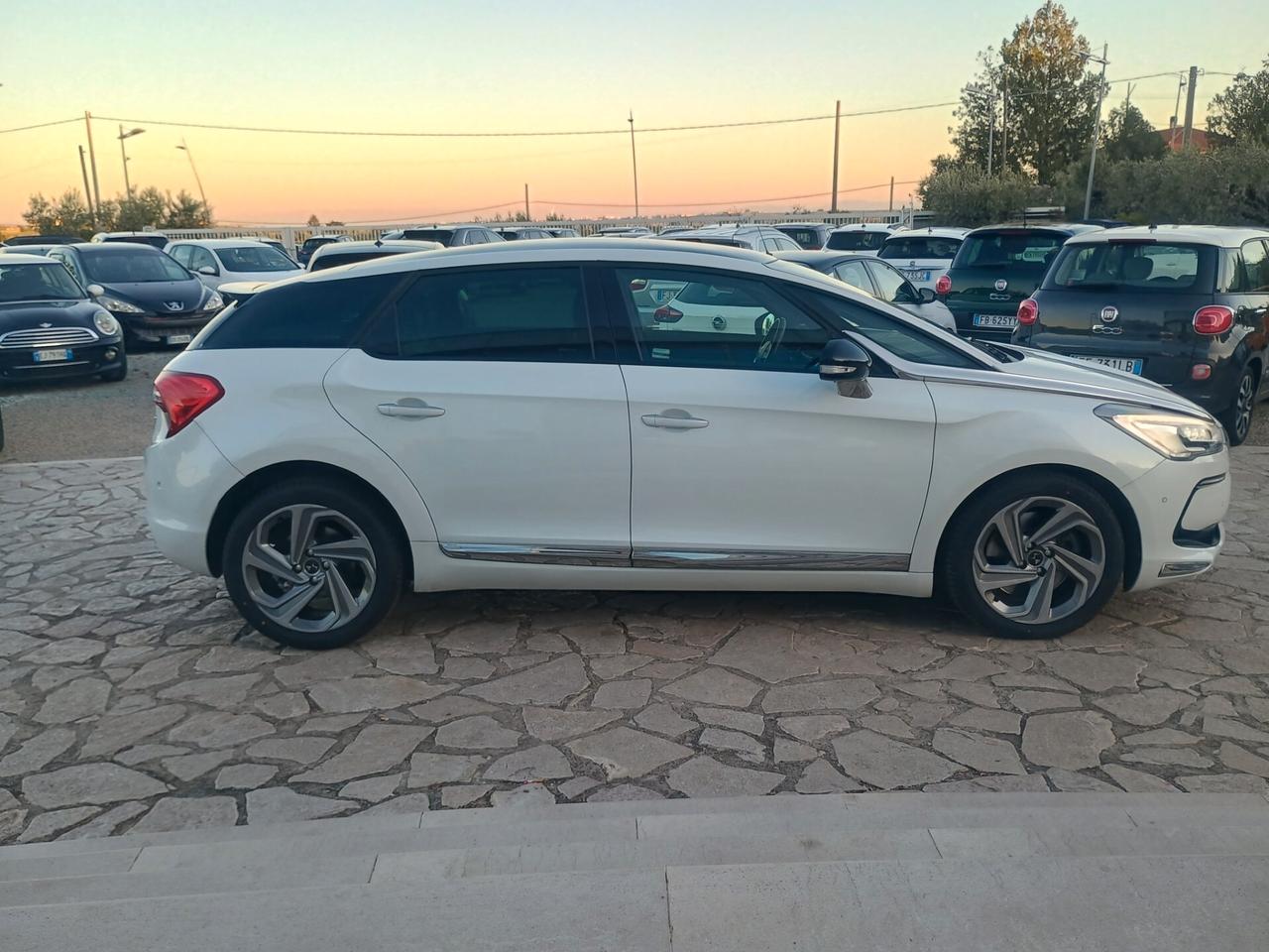 Ds DS5 DS 5 BlueHDi 180 S&S EAT6 Sport Chic