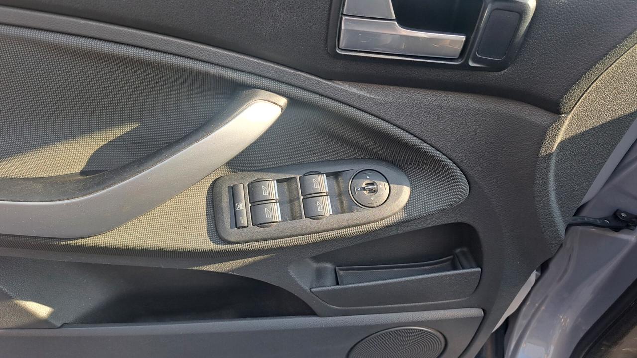 Ford Kuga 2.0 TDCi 140 CV 2WD Titanium DPF