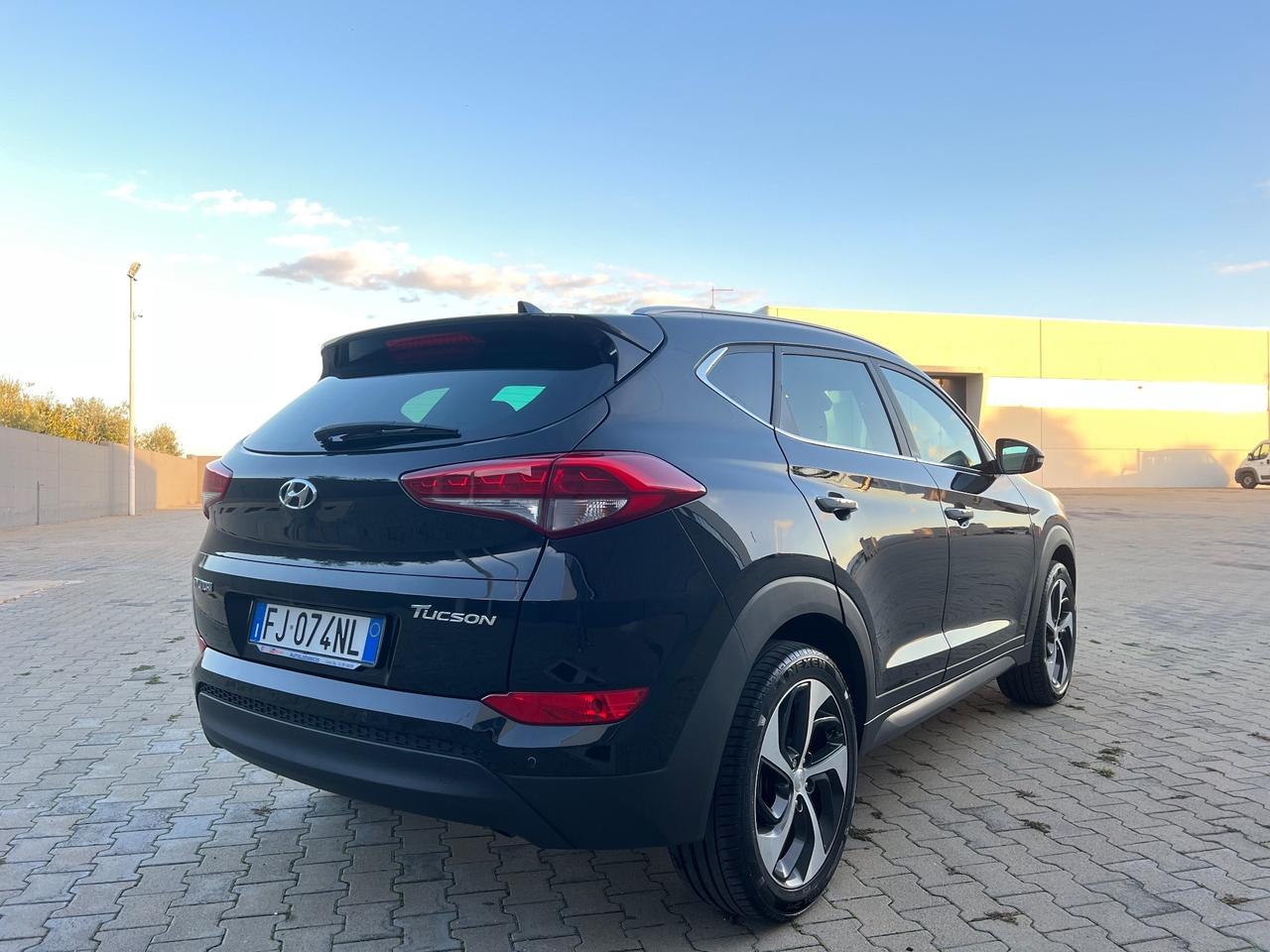 Hyundai Tucson 1.7 CRDi XPossible 86.000km