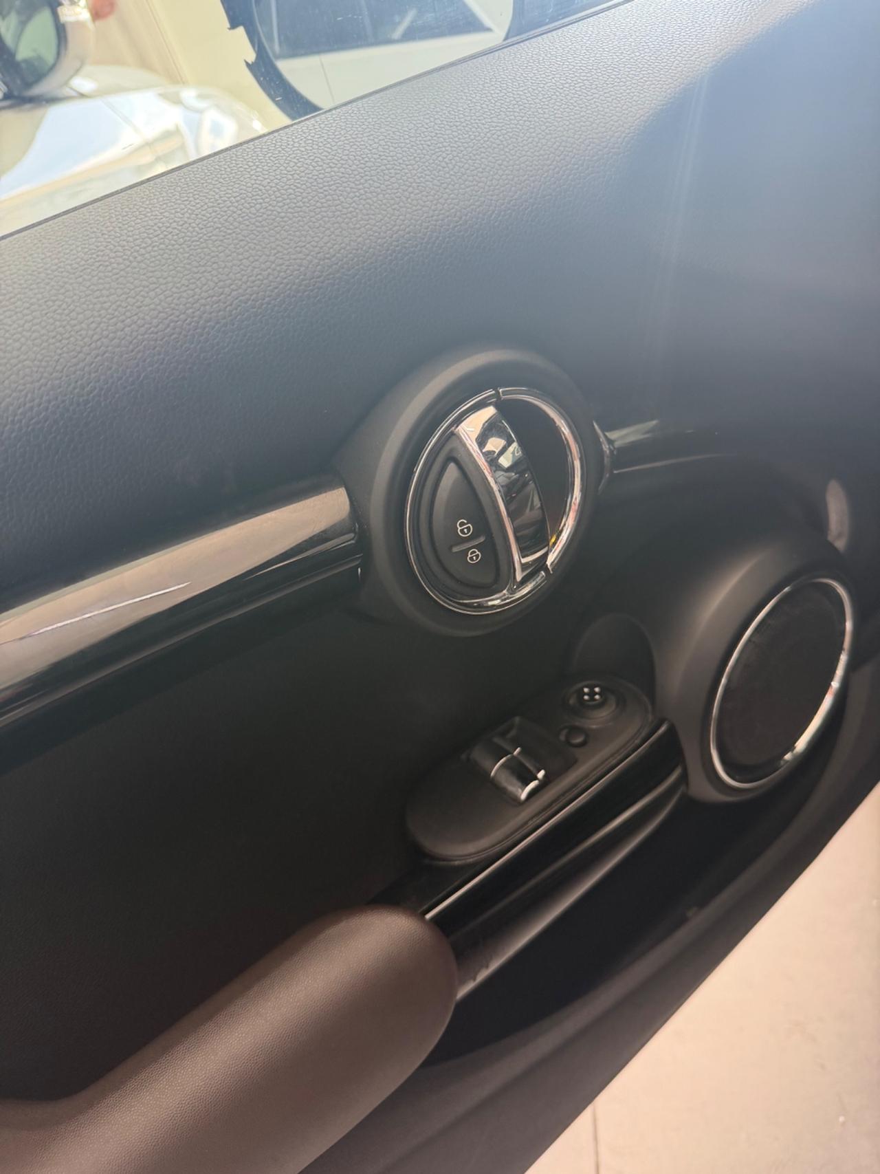 Mini COOPER One D 1.5 DIESEL TETTO finanziabile