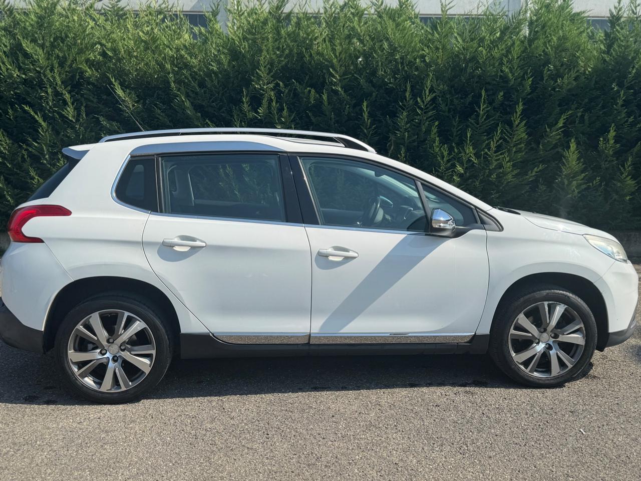Peugeot 2008 PureTech 82 Allure