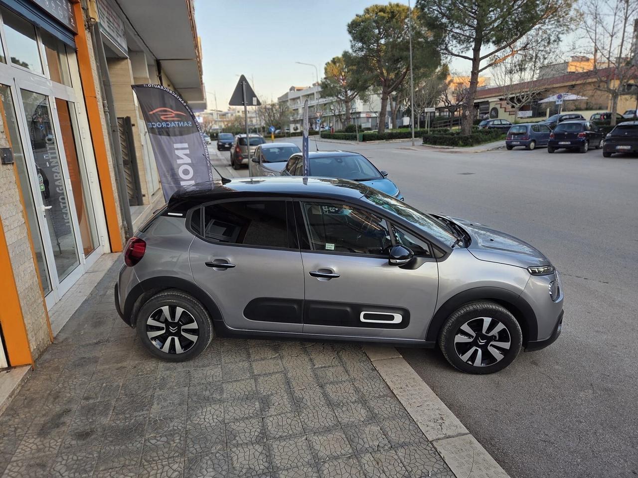 Citroen C3 1.2 83cv Shine Pack. 2023 solo*15000Km*