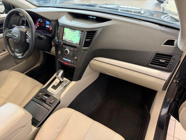 SUBARU OUTBACK 2.0D CVT Exclusive //FULL OPTIONAL//