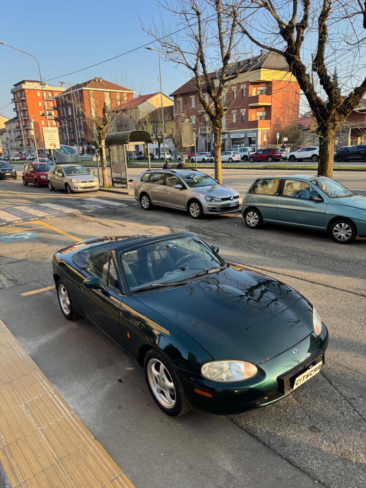 Mazda MX-5 1.6i 16V 110 cv Nardi Spider