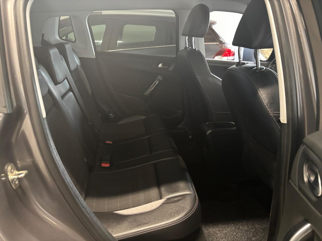 Peugeot 2008 1.6 e-HDi OK NEOPATENTATI