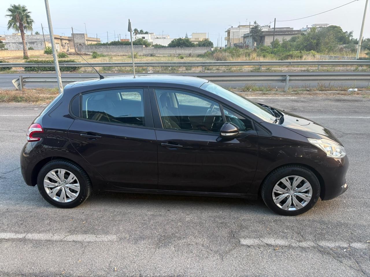 Peugeot 208 1.4 HDi 5 porte Access Unipro 2012