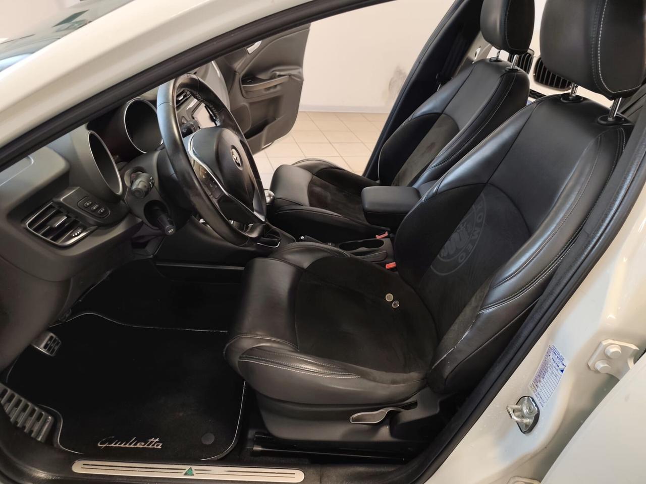 Alfa Romeo Giulietta 2.0 JTDm-2 150 CV Distinctive