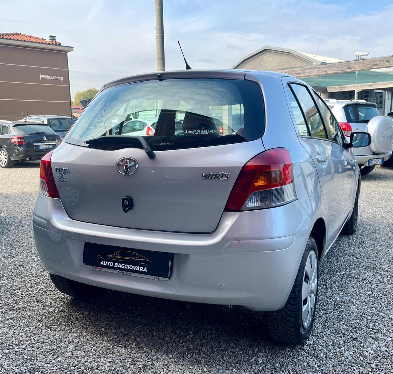 Toyota Yaris 1.3 benzina con cambio automatico!