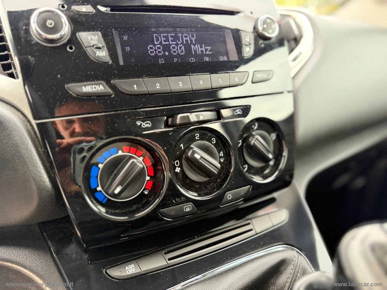 LANCIA Ypsilon 0.9 T.Air 85CV 5p. Met.Ec. Gold