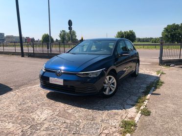 Volkswagen Golf 1.0 TSI EVO Life ADATTA A NEOPATENTATI